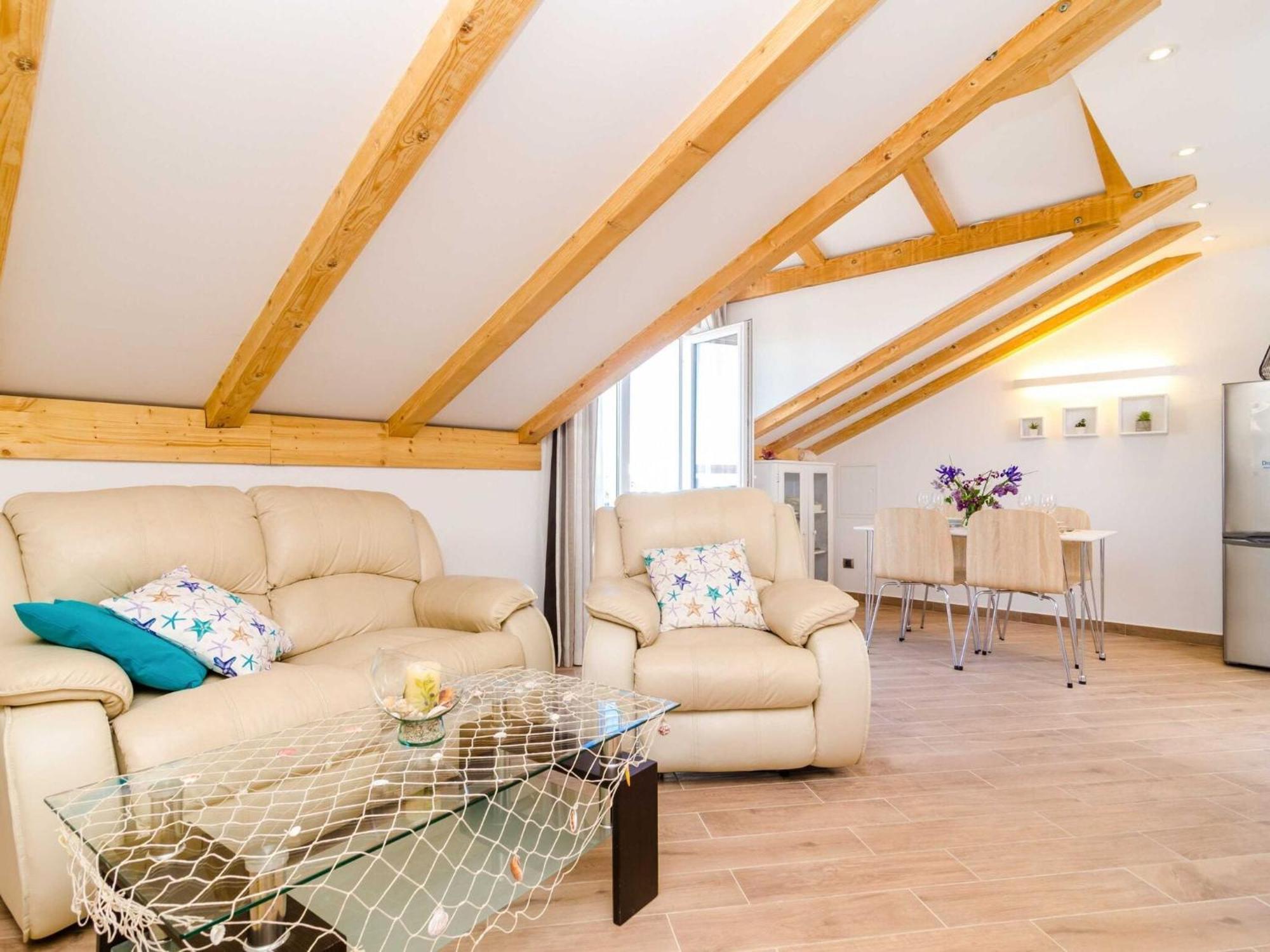 Knego - Two Bedroom With Balcony And Sea View Appartement *